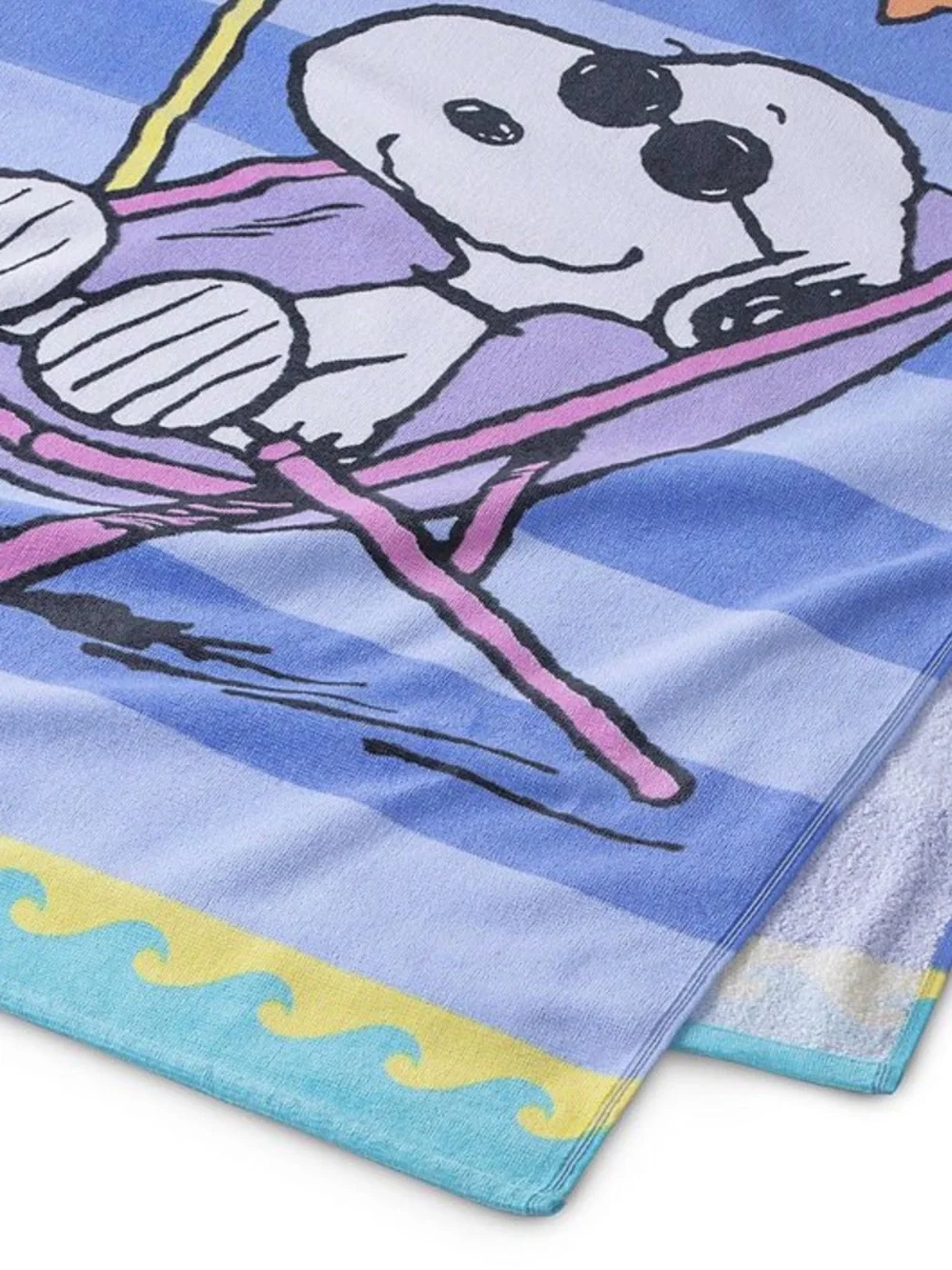 “New”Peanuts Snoopy Beach Towel Summer Essential Large Pool Towel Cute Gift NWT